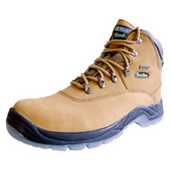 BEESWIFT S3 THINSULATE SAFETY BOOTS
